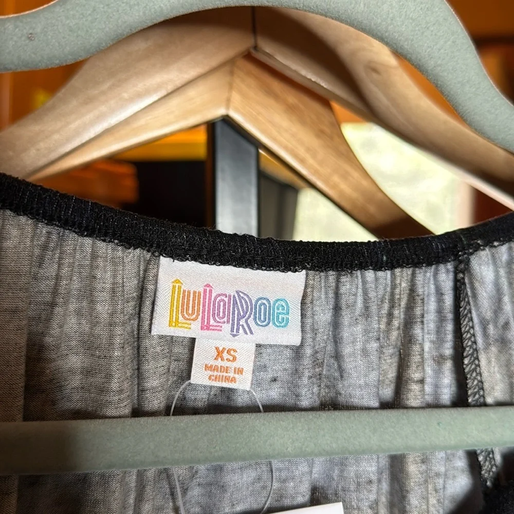 NWT LuLaRoe Debra Peasant Top XS Black Blue Green Tie Dye 3/4 Sleeve Blouse - Picture 4 of 9